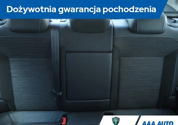 Opel Astra cena 44000 przebieg: 103693, rok produkcji 2015 z Sieraków małe 106